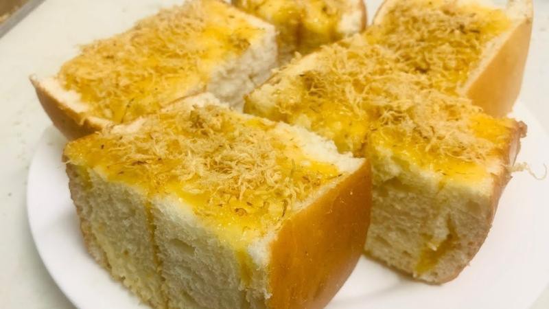 Bánh mì nướng bơ ruốc