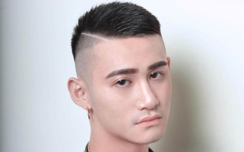 Tóc ngắn nam lính thủy đánh bộ