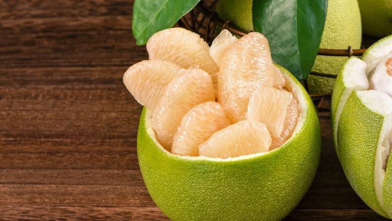 Lưu ý khi ăn bưởi và cách bảo quản bưởi