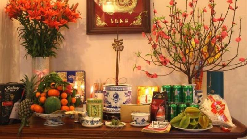 Hình ảnh trang trí bàn thờ dịp Tết phong thủy đẹp