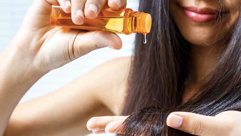 Bảo vệ tóc trước khi đi bơi