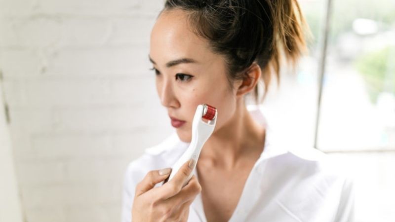 Nếu không có quá nhiều thời gian bạn có thể tự lăn kim tại nhà