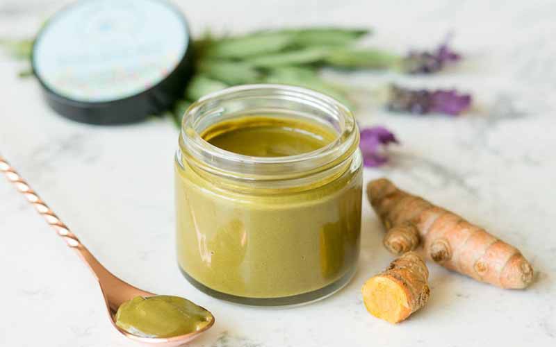 Mặt nạ trà xanh nghệ mật ong, bộ ba trị mụn chỉ sau vài tuần