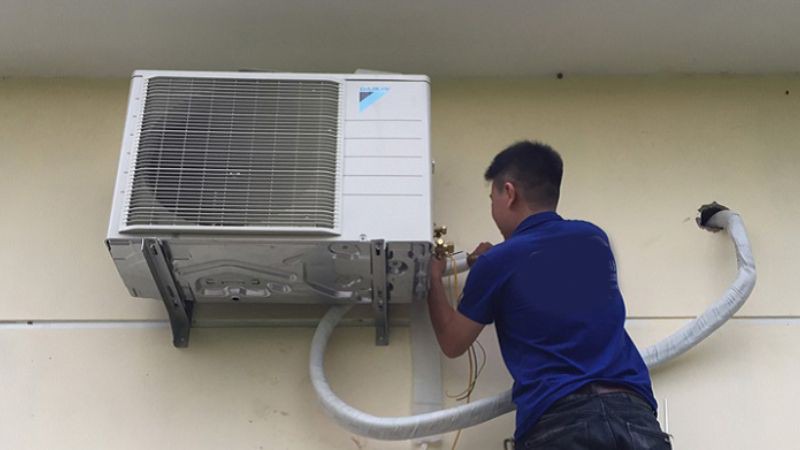 Kiểm tra và làm sạch đường ống thoát nước
