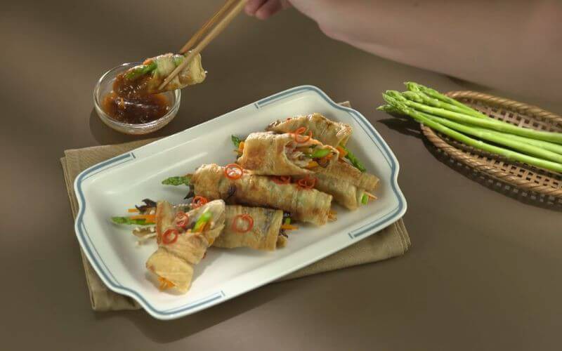 Tàu hũ ky cuộn trứng bắc thảo