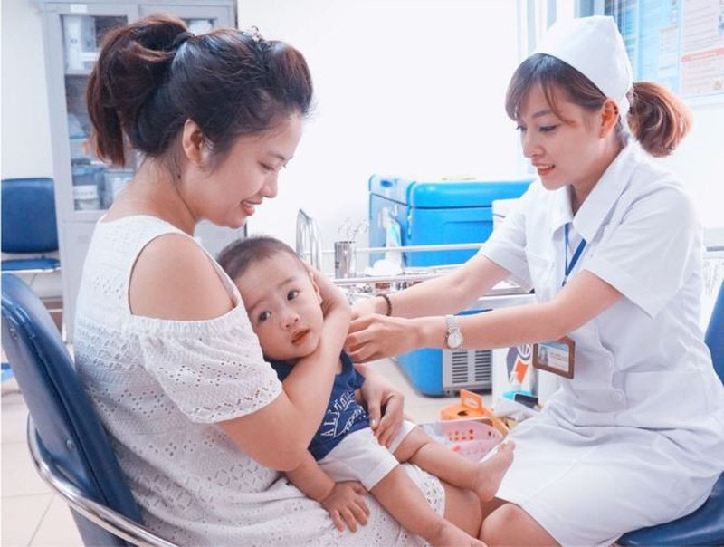 Cha mẹ nên làm gì để đề phòng bệnh sởi cho trẻ trong mùa đông xuân?